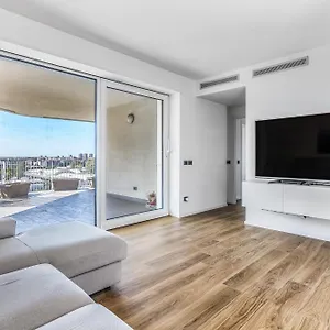 penthouse-terrace-piranesi-4pax-wifi.it-lombardy.com/